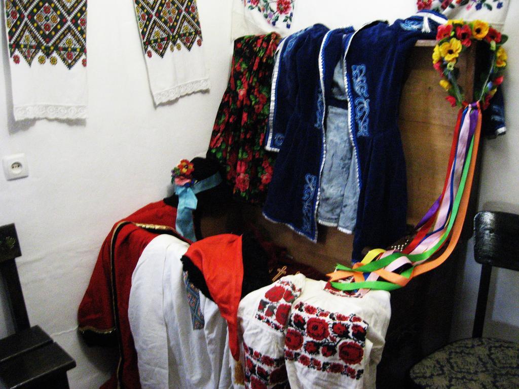 Koryakivskyi Rai Guest House Dmitrenki Ngoại thất bức ảnh