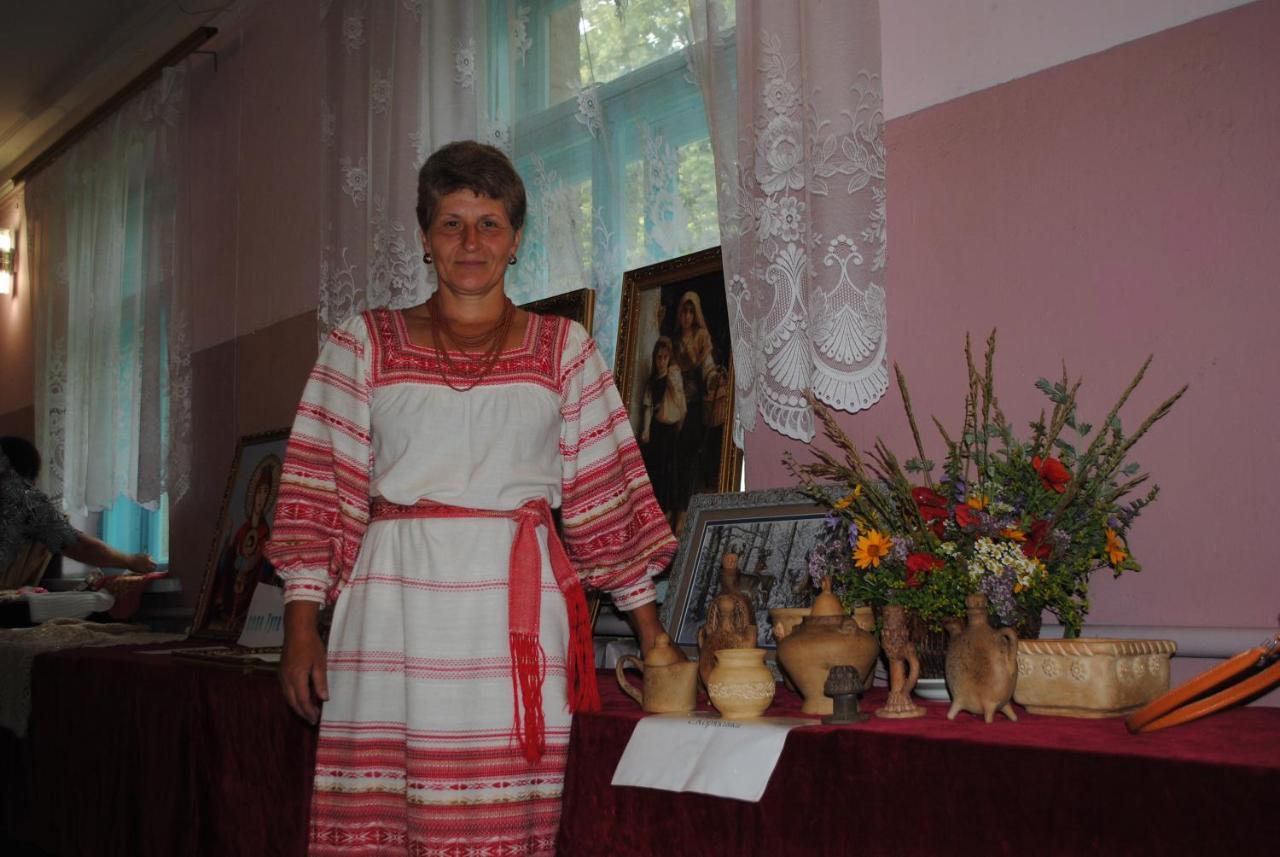 Koryakivskyi Rai Guest House Dmitrenki Ngoại thất bức ảnh