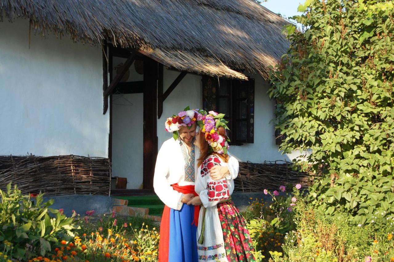 Koryakivskyi Rai Guest House Dmitrenki Ngoại thất bức ảnh