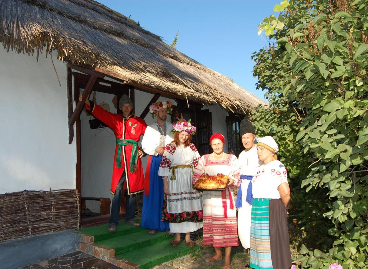Koryakivskyi Rai Guest House Dmitrenki Ngoại thất bức ảnh
